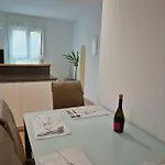 Ocean Apartman *